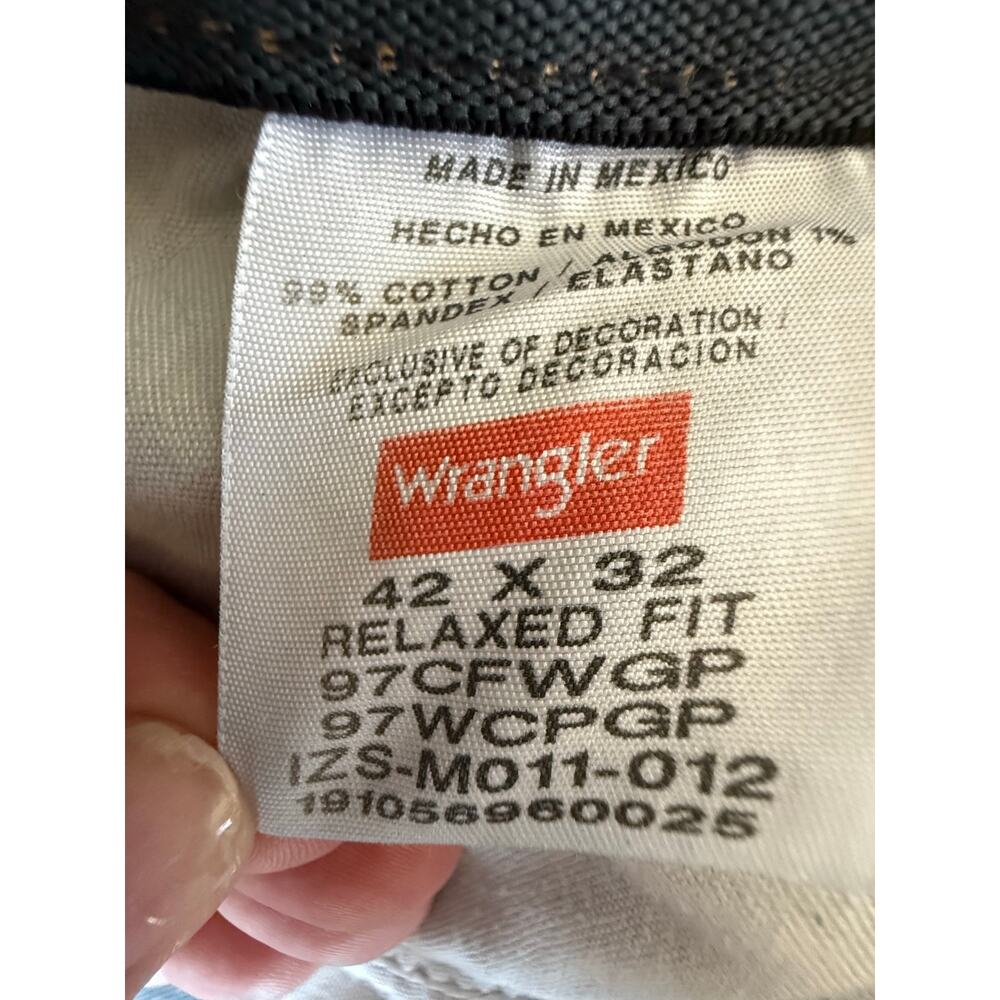 Wrangler Mens Relaxed Fit Comfort Flex Waist Jeans 42X32 Blue Denim Straight Leg - Picture 8 of 10